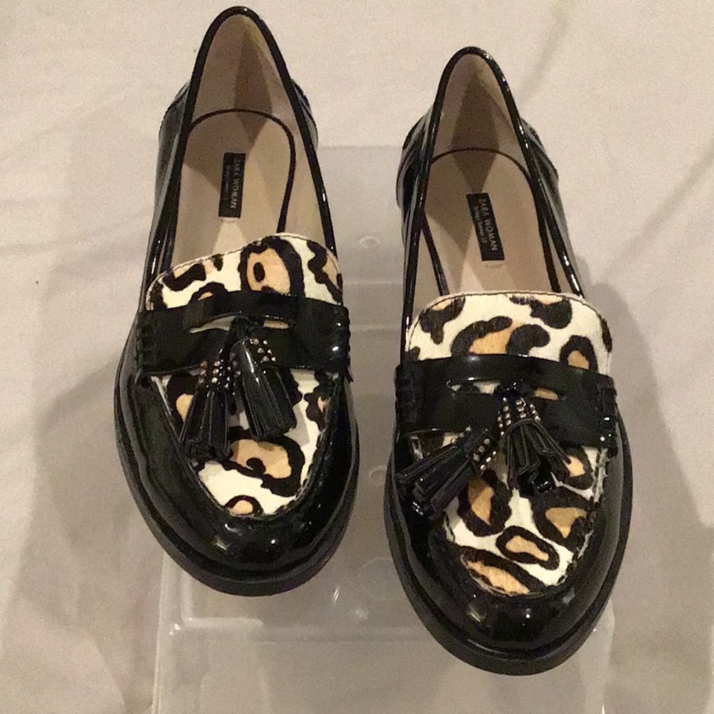 Zara Women, Leopard Print Tassel Loafers, size 41. Never been worn.